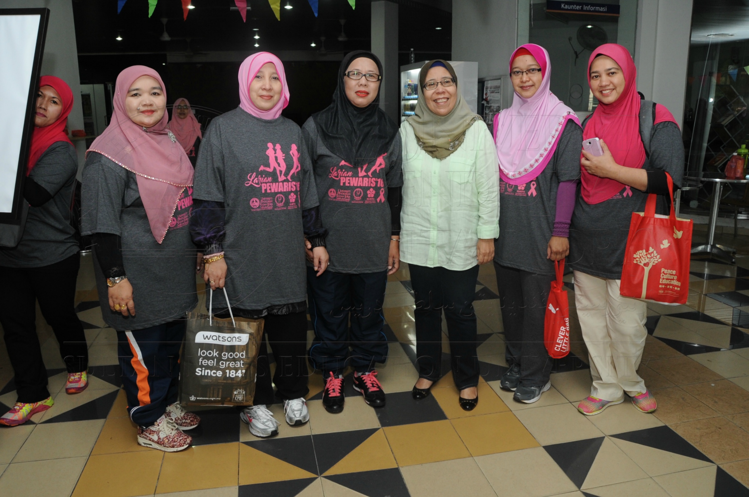 PRO 16 69 Karnival Pewaris 2016   UPSIHAS 8204